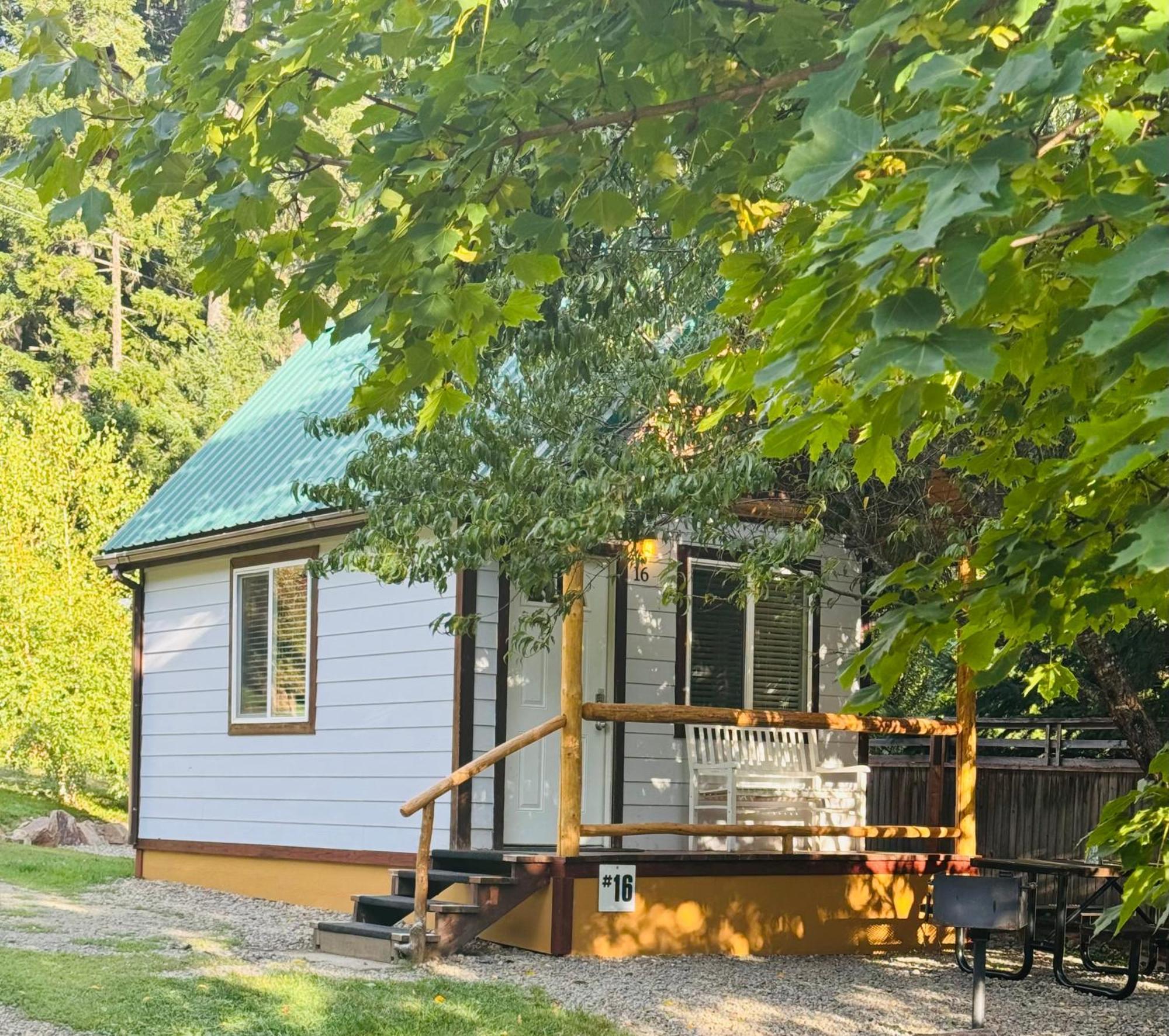 Umpqua'S Last Resort - Wilderness Cabins, Rv Park & Glamping Idleyld Park Eksteriør bilde